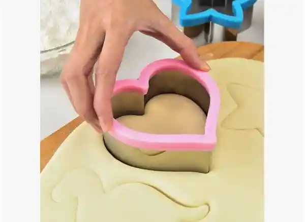 Kit Moldes Cortadores De Formas Pan Galletas Frutas Accesorios Para Loncheras Variadas Y Muy Divertidas