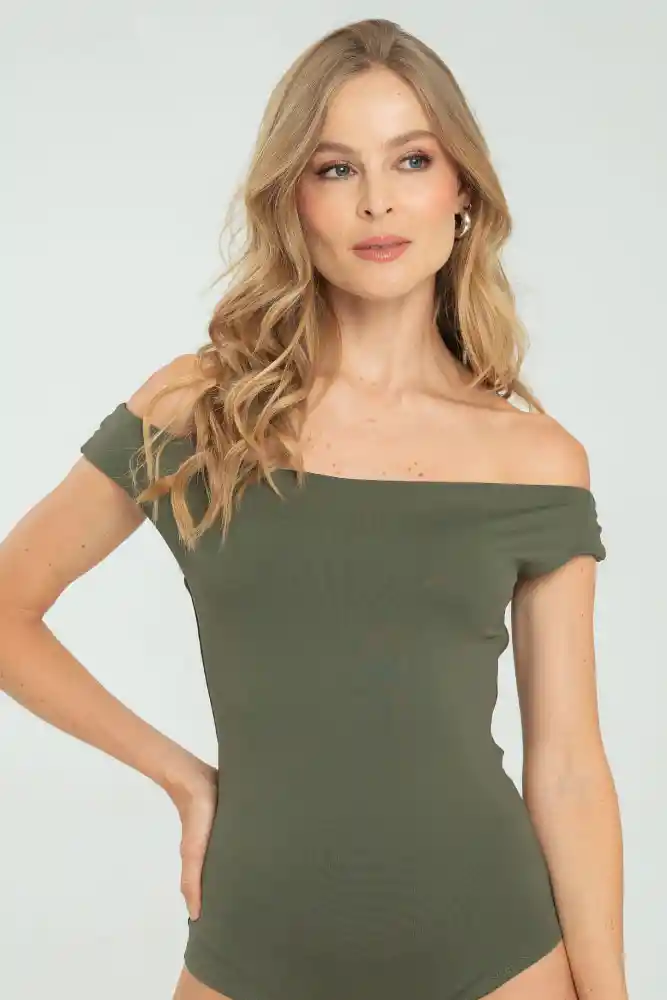 Body Macarena Color Verde Militar Talla Xs