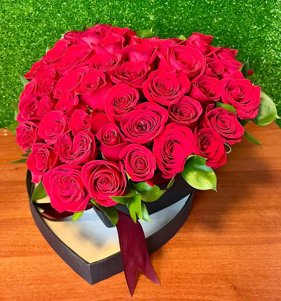 Corazón De Rosas