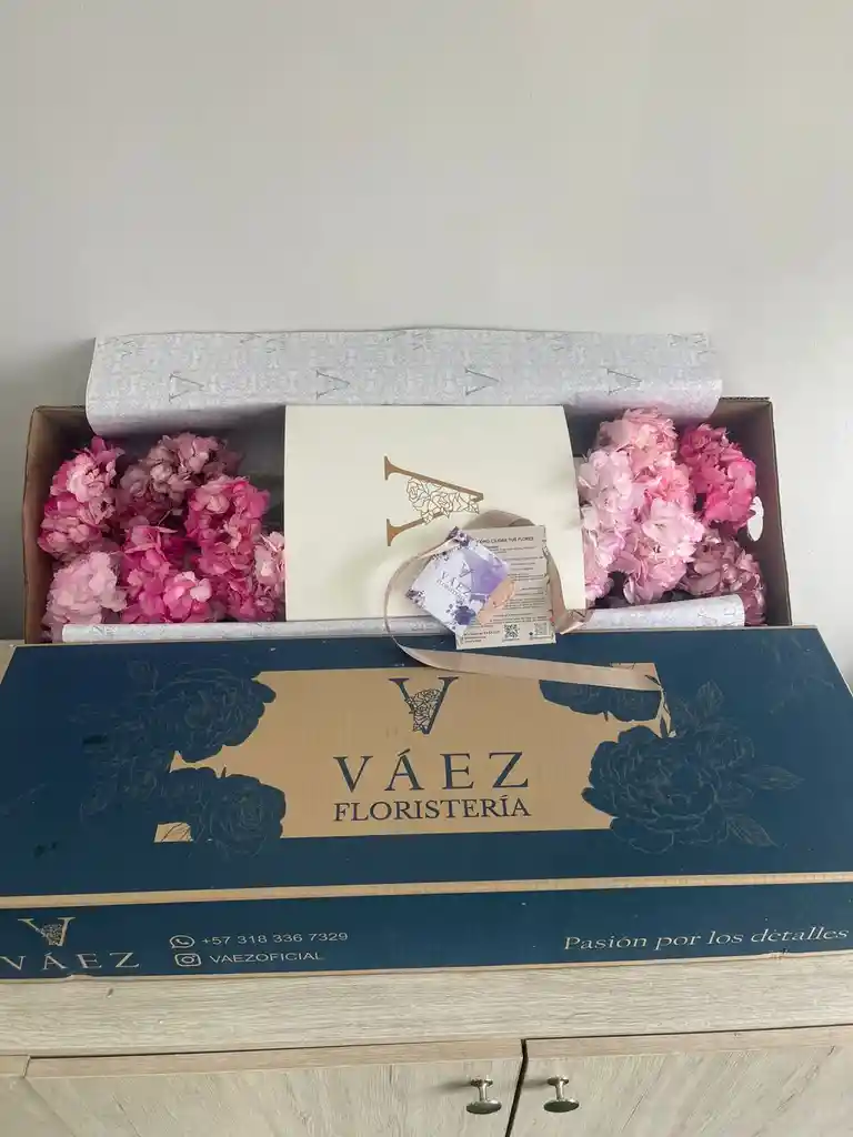 Caja Madrid Con 10 Hortensias