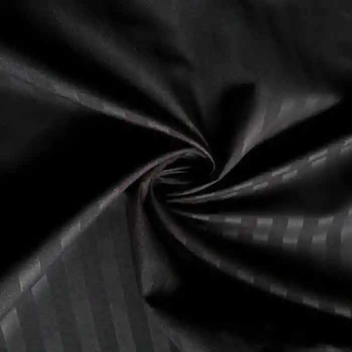Sabana Embozada Negro Cama 1.60 Queen