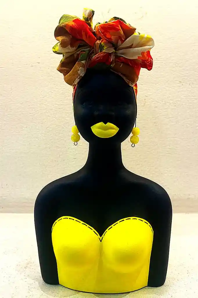 Elaborado En Ceramica Y Pintura A Mano