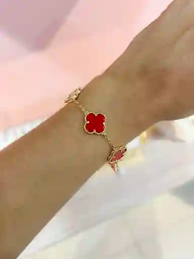 Pulsera Treboles Rojos