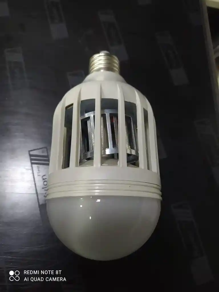 Lamapara Led Mata Mosquitos