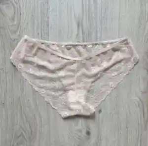 Cachetero Beige – Talla Única