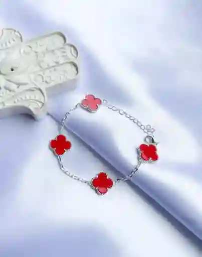 Pulsera Treboles Rojos Plateadas