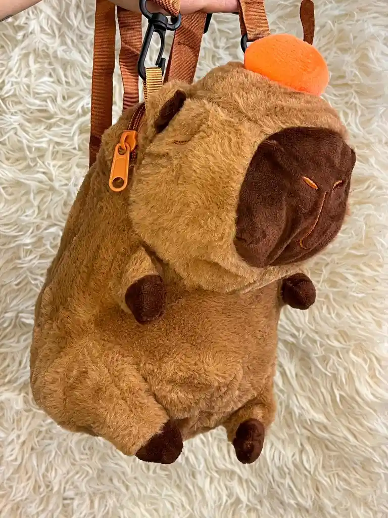 Bolso Muñeco Edicion Capibara