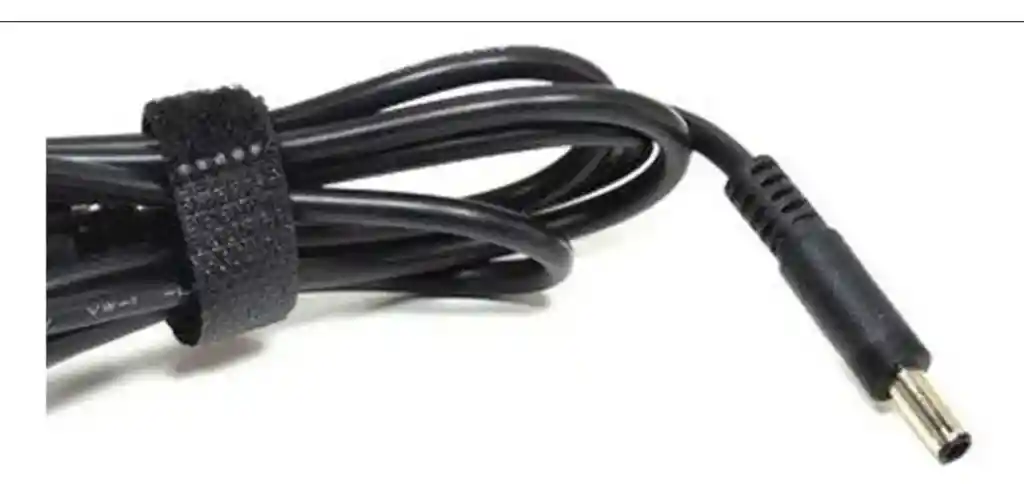 Cargador Genérico D3ll Punta Fina 45w 110v/220v Notebook