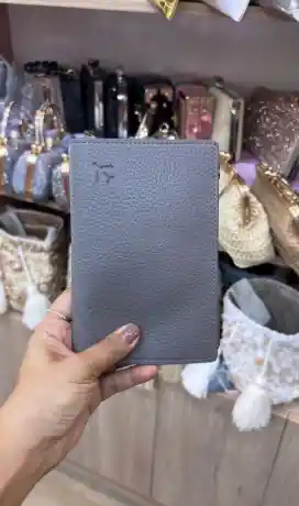 Forro De Pasaporte Gris