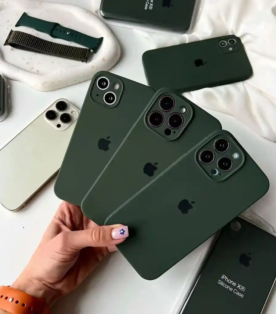 Silicone Case Iphone 15 Pro Max Verde Oscuro