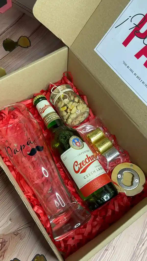 Papá Cheers Box