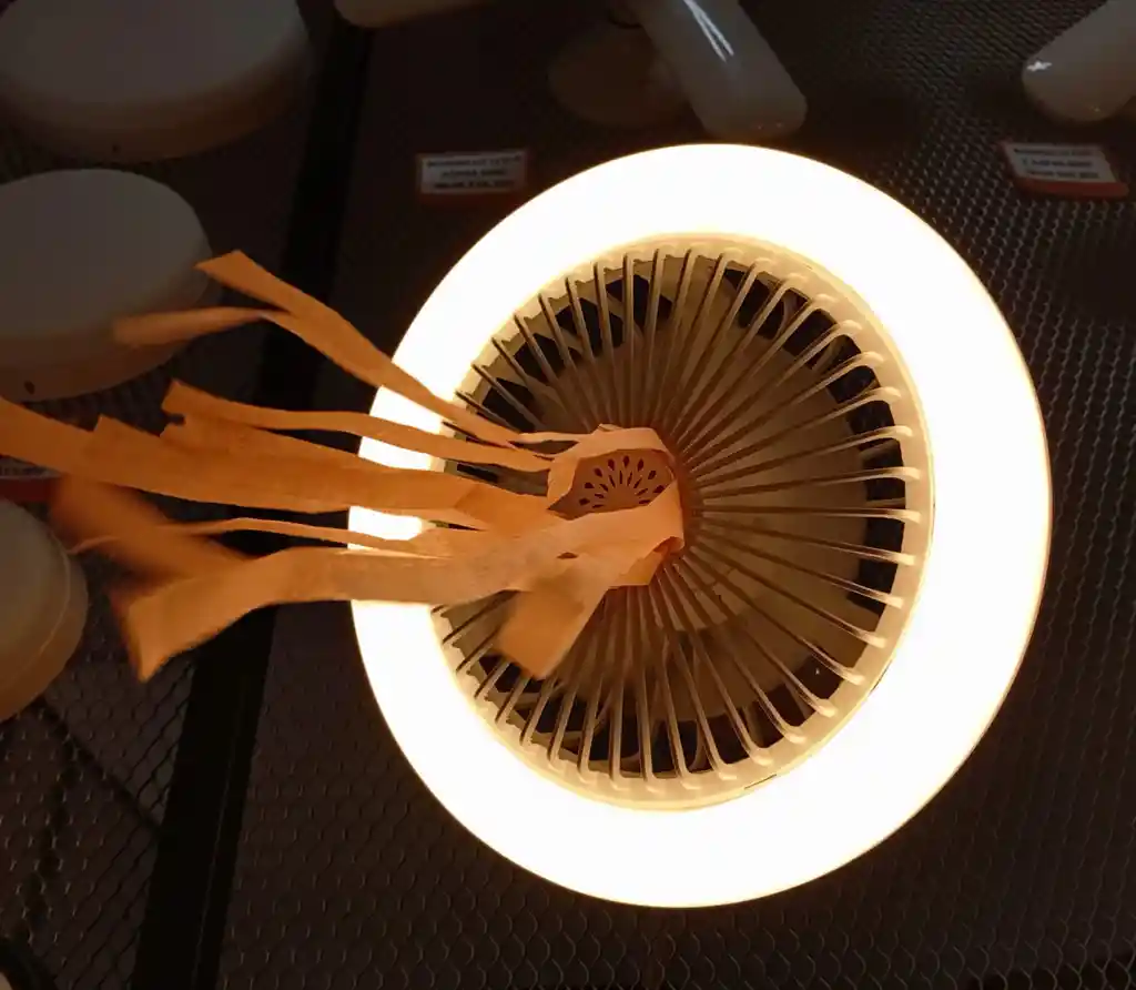 Bombillo Led Con Ventilador 25w
