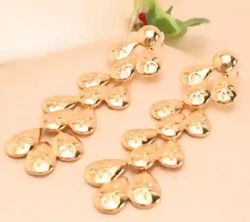 Aretes Hojas Covergold 6,8 Cm