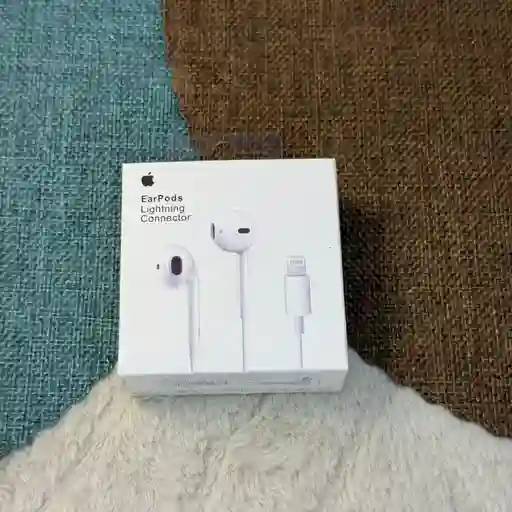 Audifonos De Iphone De Cable / Conexion Bluetooth Encendido