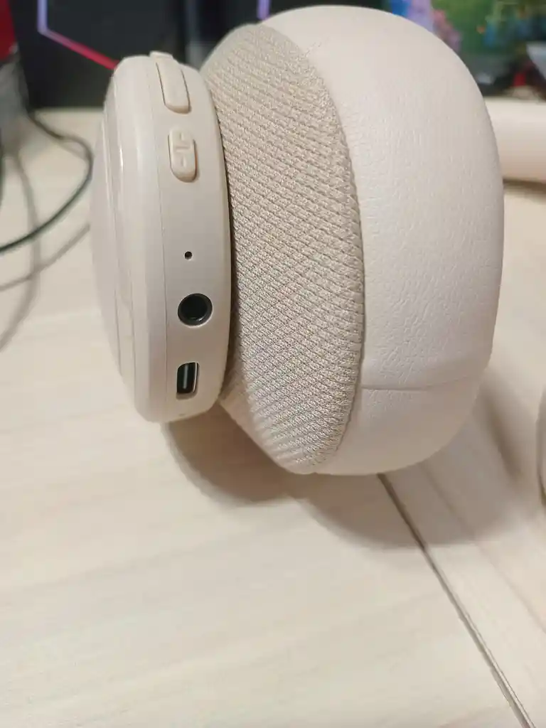 Audífonos Bluetooth Movisun K50 - Color Beige