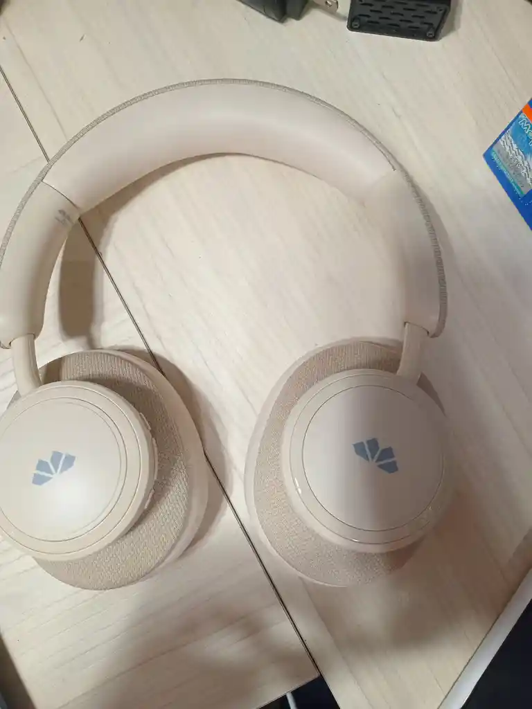 Audífonos Bluetooth Movisun K50 - Color Beige