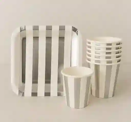 Set De Platos Cuadrados Y Vasos De Carton Con Diseño De Rayas Plateadas Paquete X10 Unidades