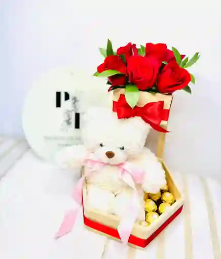 Rosas , Chocolates Y Peluche