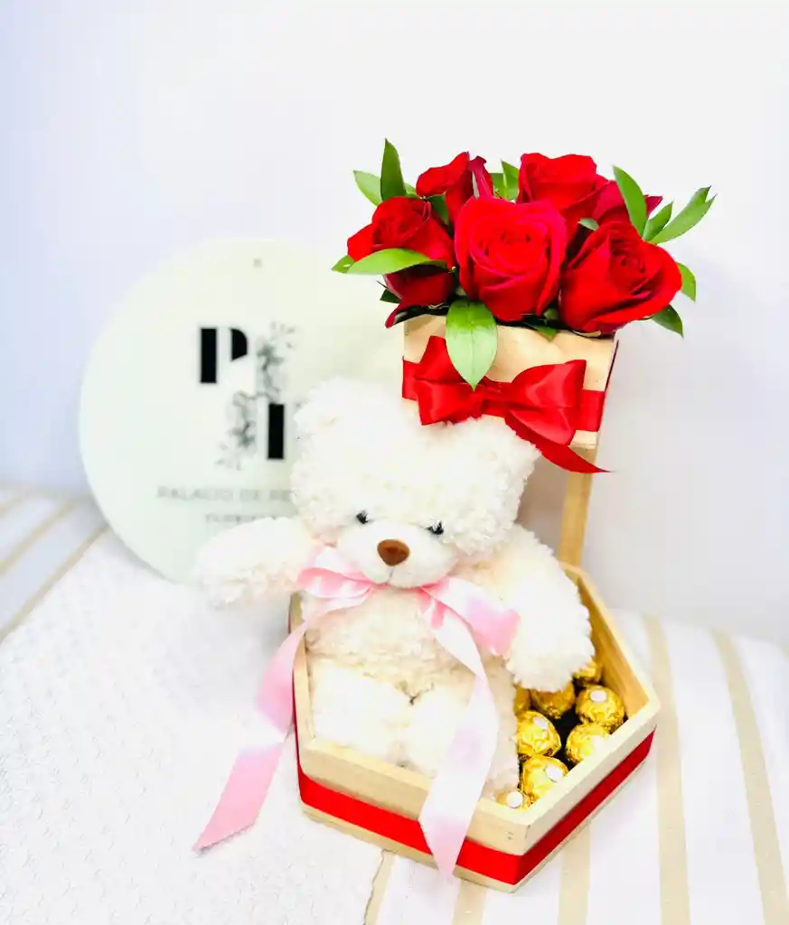 Rosas , Chocolates Y Peluche
