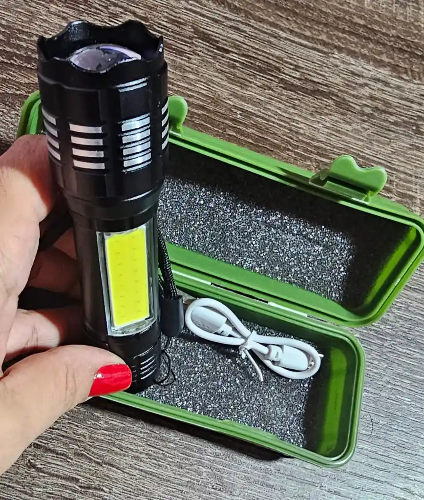 Mini Linterna Recargable Portable