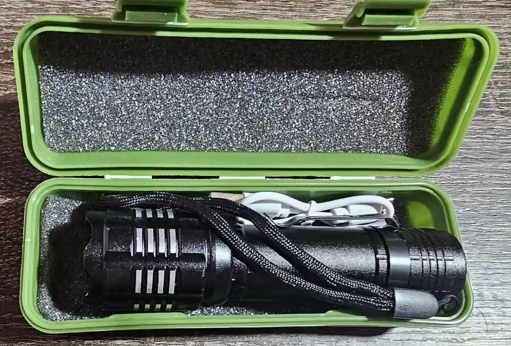 Mini Linterna Recargable Portable