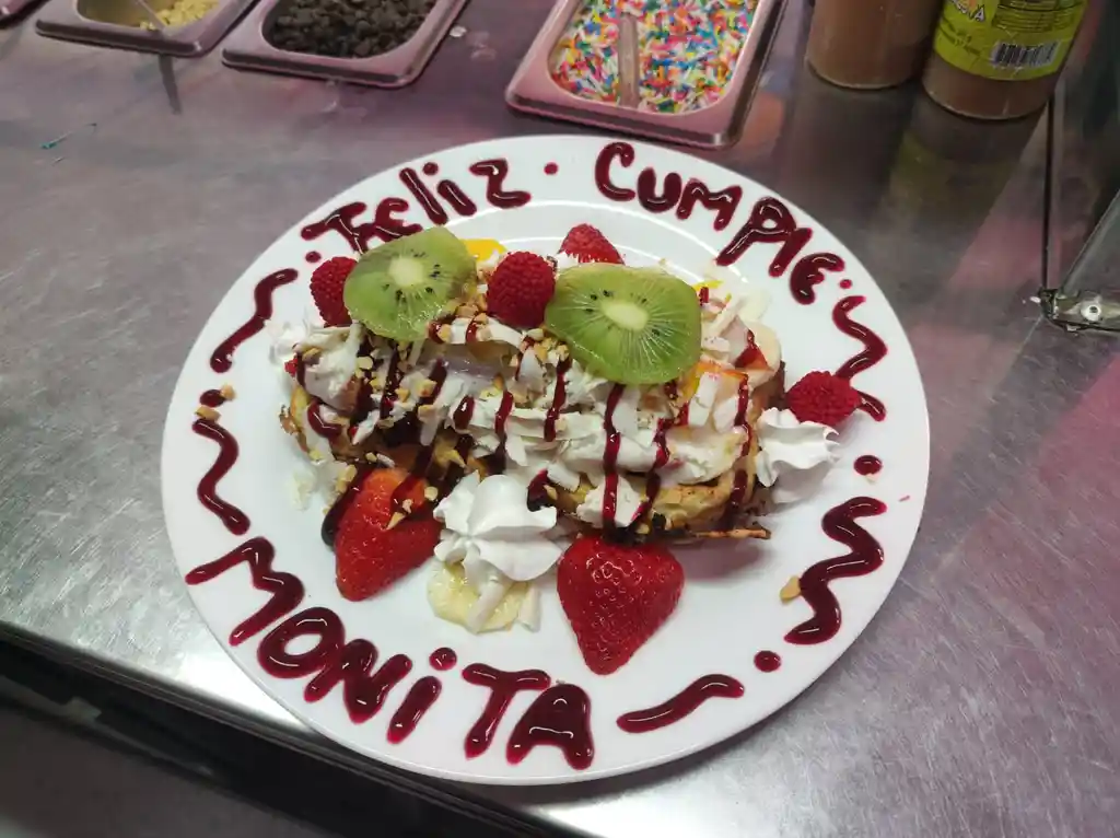 Waffle Queso Frutal