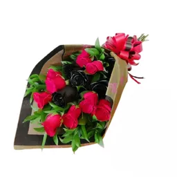 Flores Rosas Rojas, Rosas Negras En Bouquet