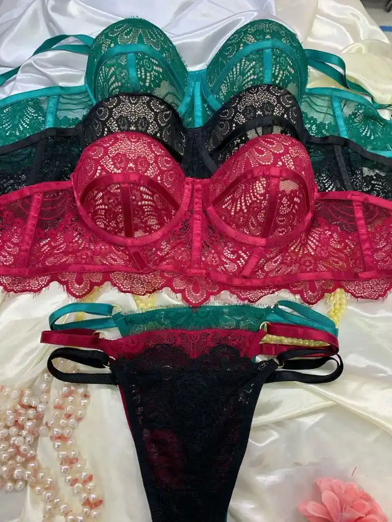 Corset En Encaje Y Panty