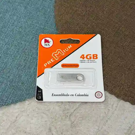 Memoria Usb 4gb / Premium / Dispositivo De Almacenamiento