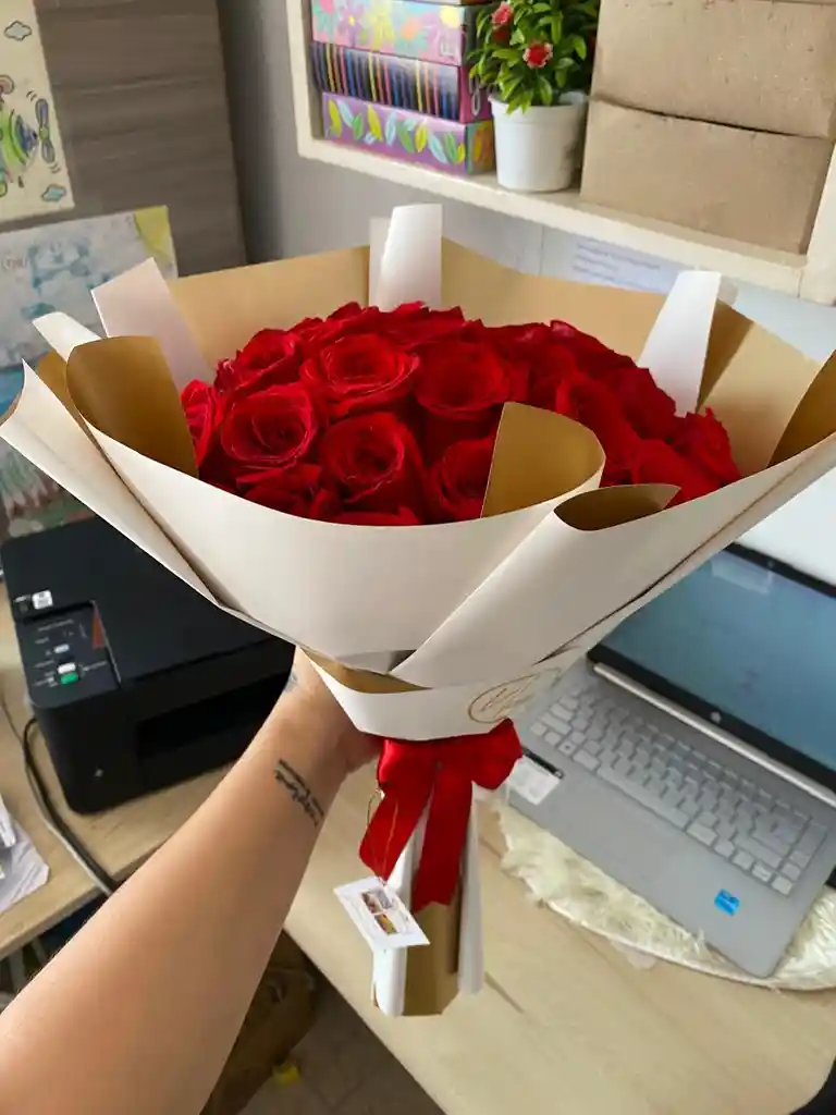 Ramo De 24 Rosas