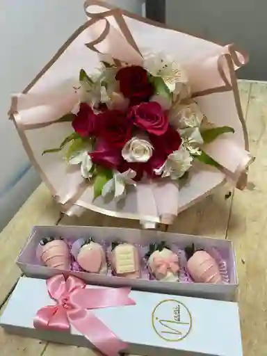 Combo Ramo De Flores Mas Caja De Fresas Con Chocolate