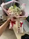 Ramo De Rosas Y Astromelias Mas Caja De Fresas Con Chocolate