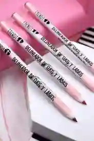 ✍️ Delineador De Labios Y Ojos Trendy – Precisión Y Color En Un Solo Trazo