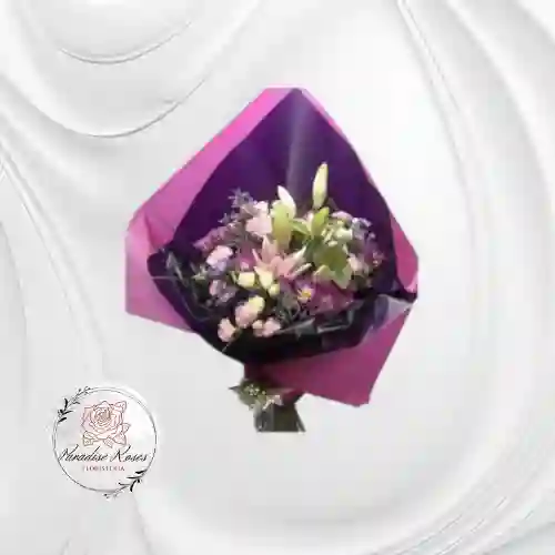 Bouquet Claveles Y Lirios Fantasía