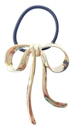 Colero Pony Cuff Lazo Coquette Plateada