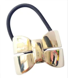 Colero Pony Cuff Corbatin Chunky Plateada