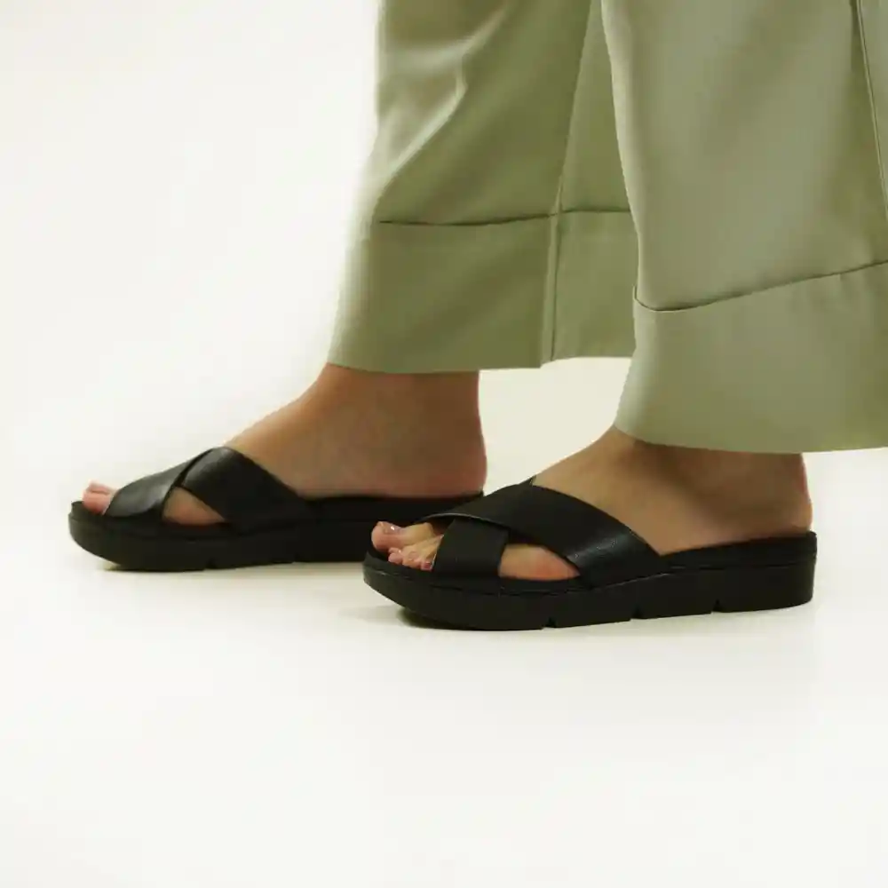 Sandalia Plana Negro Beira Rio Talla 38