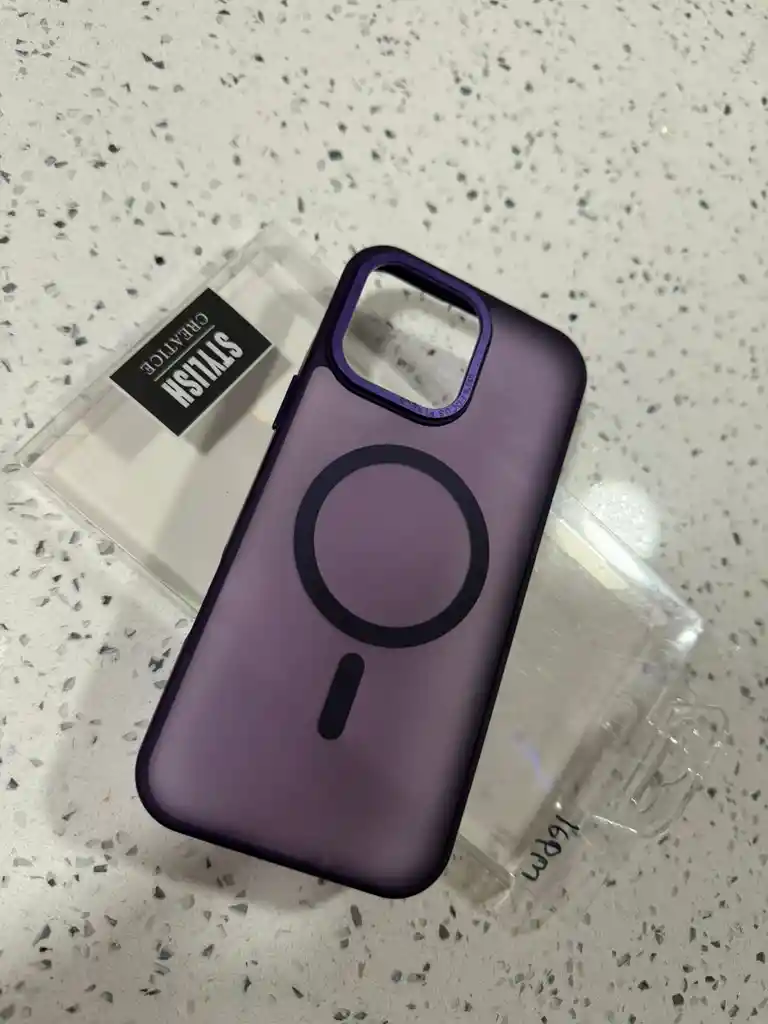 Case Matte Magsafe Iphone 16 Pro Max - Morado