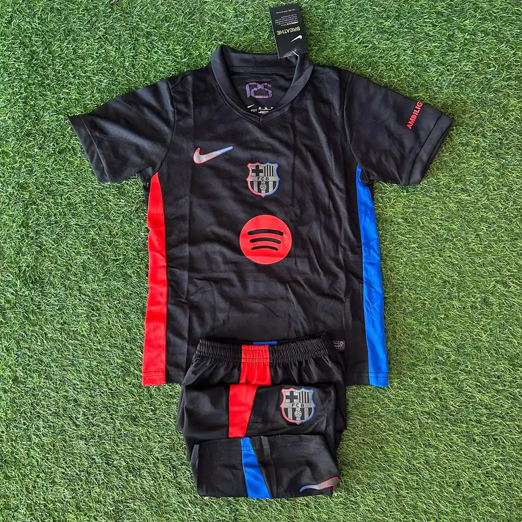 Uniforme Barcelona Negro (visitante) En Talla M
