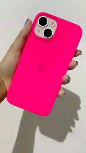 Silicone Case Iphone 15 Pro Max - Fucsia