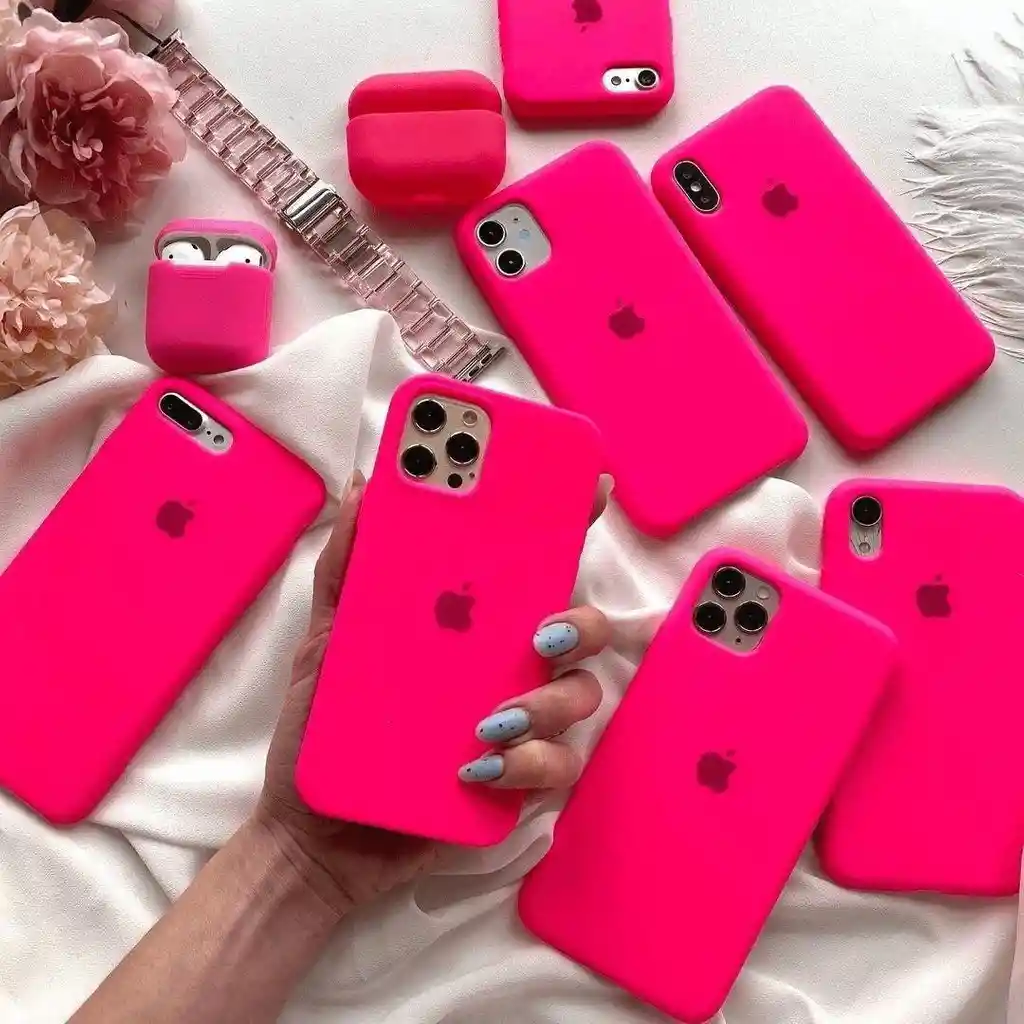 Silicone Case Iphone 15 Pro Max - Fucsia