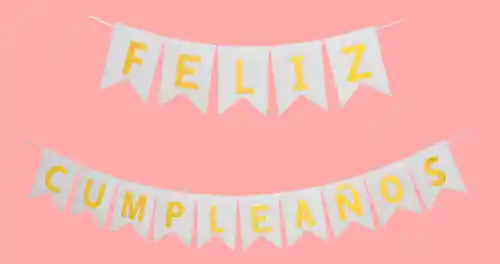 Feliz Cumpleaños Guirnalda Blanca Mediana