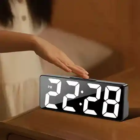 🕒 Reloj Digital Led Moderno - Modelo Plx-a228