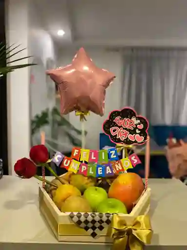 Flores-corazones-arreglos Florales-chocolates-ramos-rosas-regalos-detalles-sorpresas-cumpleaños-aniversario-dia De La Madre-dia De La Mujer-dia Del Hombre-dia Del Padre-san Valentin-amor Y Amistad-desayunos Sorpresas-anchetas