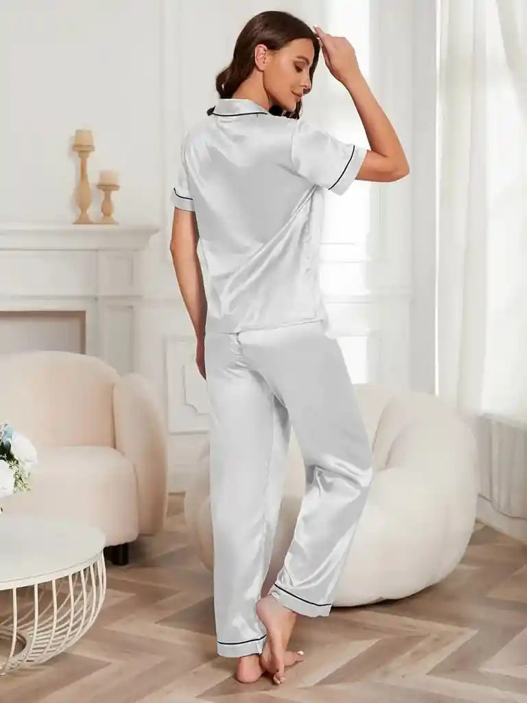 Pijama Dos Piezas En Satin Manga Corta Ribete En Contraste Talla M