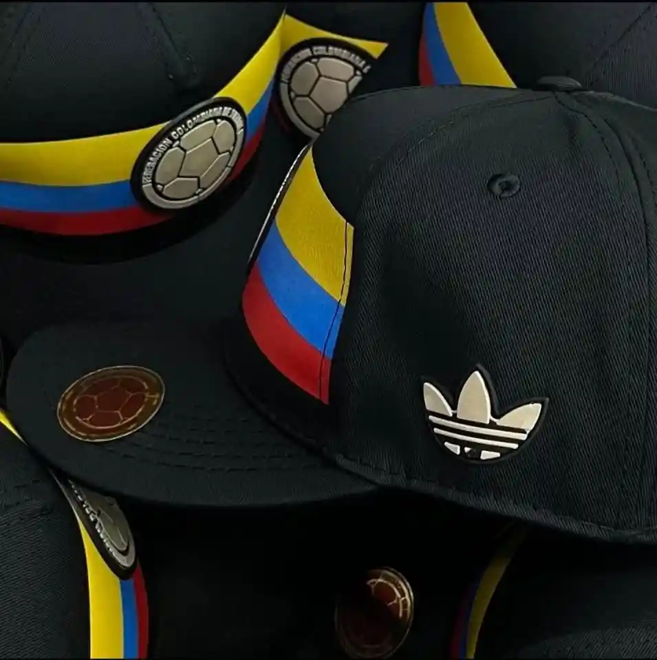 Gorra Selección Colombia Centenario Negra Adulto