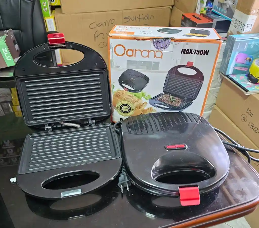 Sanduchera Parrilla Panini Antiadherente 750w