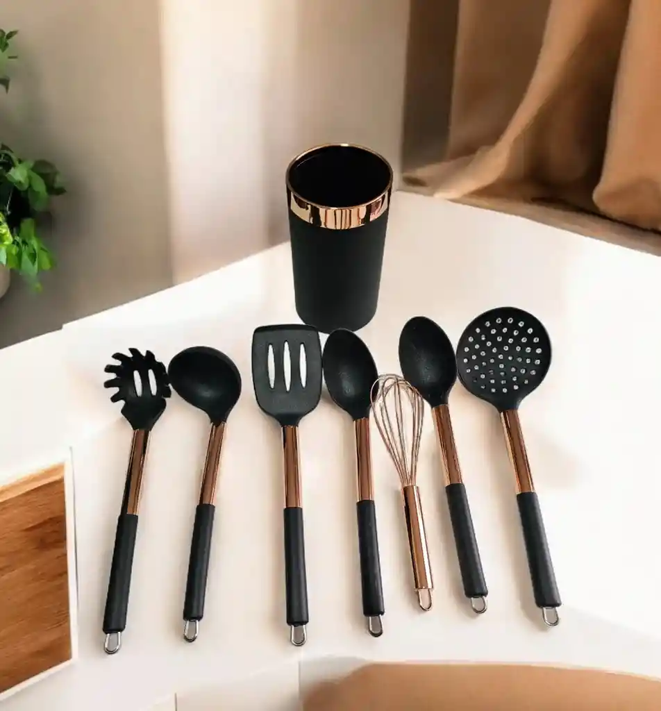 Set Utensilios Cucharas Antiadherentes Silicona 7 Piezas Negro Dorado