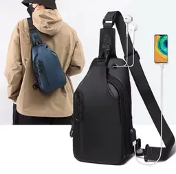 Bolso Pechero Impermeable Moderno 005
