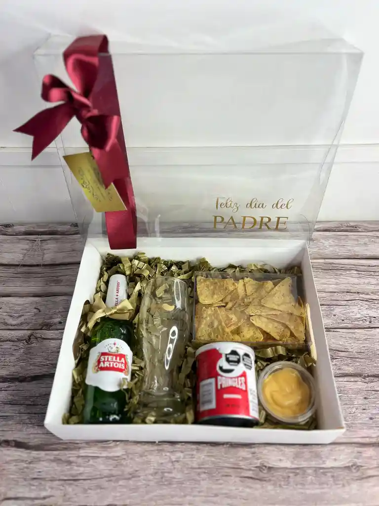 Bandeja Especial💙 Con Cerveza Stella, Vaso, Pringles, Cajita De Snacks Con Nachos Y Salsa De Queso